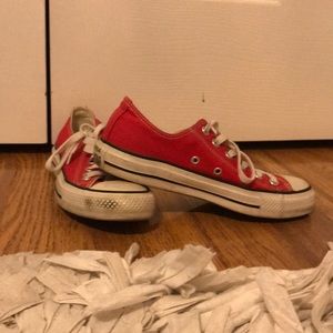 Women’s size 7 red converse